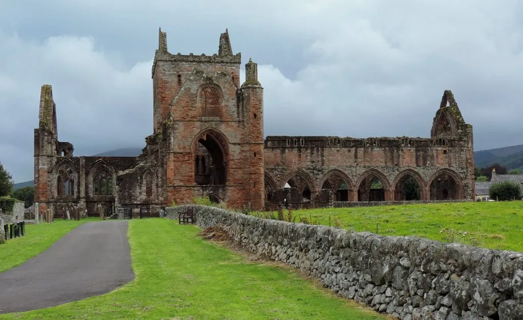 Midhope Castle